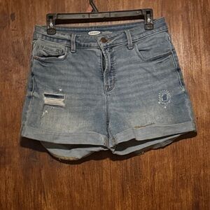Old Navy Light Wash Denim Jean Shorts - Women's Rolled Hem